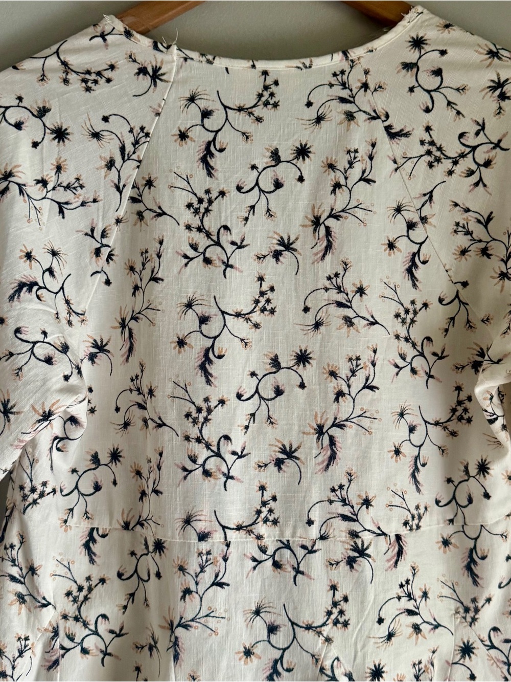 Universal Thread Fit & Flare Short Puff Sleeve Mini Floral Dress Size Small - Picture 8 of 9